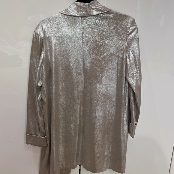 ZARA blazer. Size XS. Like new - Picture 2 of 5